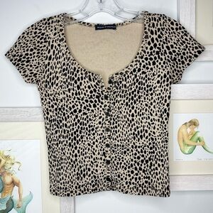 Brandy Melville Zelly Leopard Print Button Up Short Sleeve Top Women’s Small